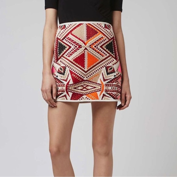Geometric Embroidered Mini Skirt - Picture 2 of 2